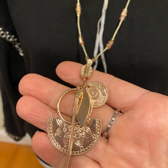 New Free People River and Roads Layered Necklace - Picture 4 of 6